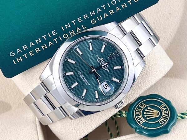 Rolex Datejust 41mm Verde Scanalato